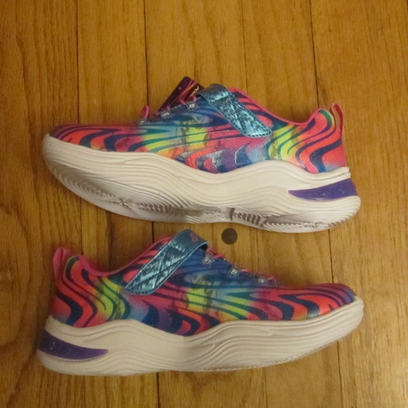 NEW SKECHERS POWER PETAL LIGHT UP SHOES GIRLS 3 - Picture 2 of 4